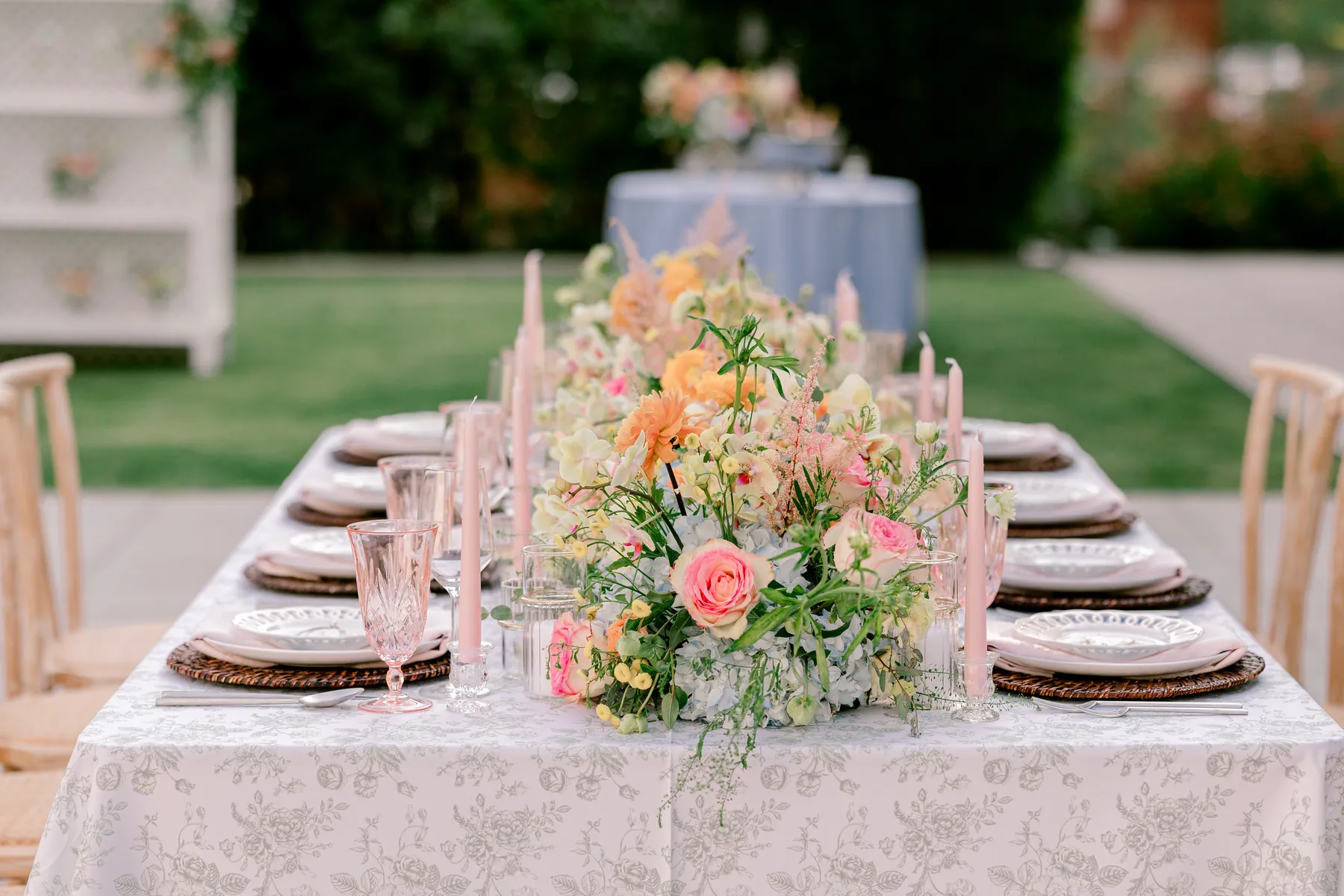 An event tablescape